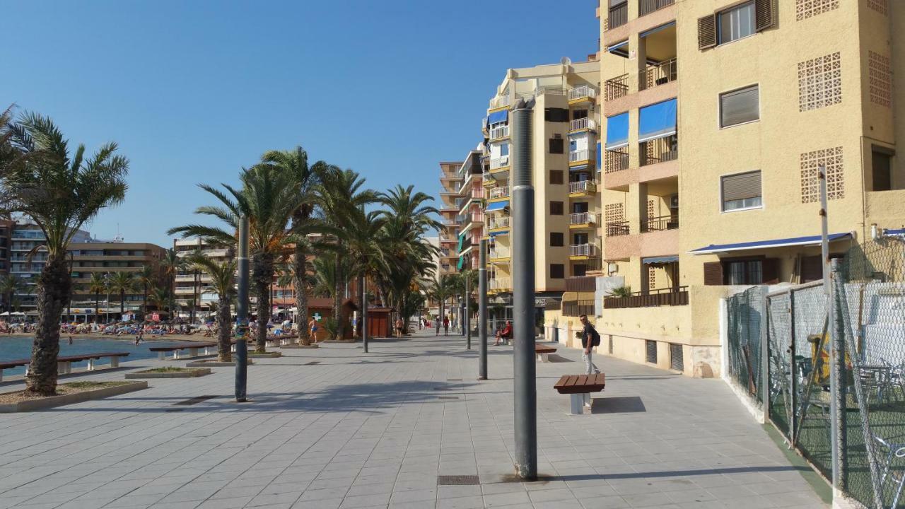Homely Appartment Playa Acequion Torrevieja Exterior foto
